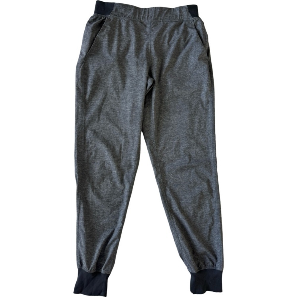 ✅ Lululemon women’s gray jogger pants size 6